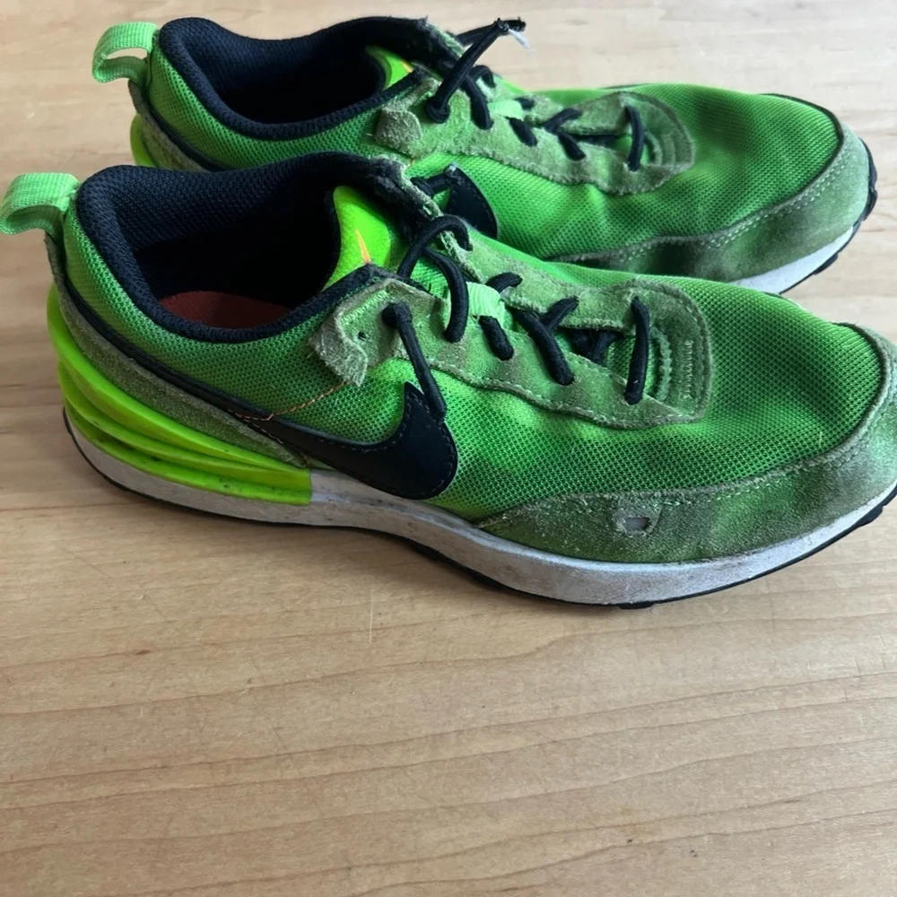 Nike bright lime